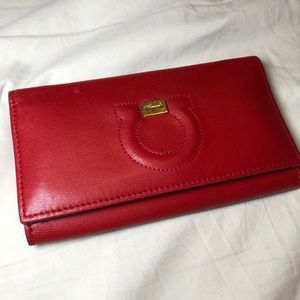 RED FERRAGAMO WALLET Gancini Minibag Gancio Bag